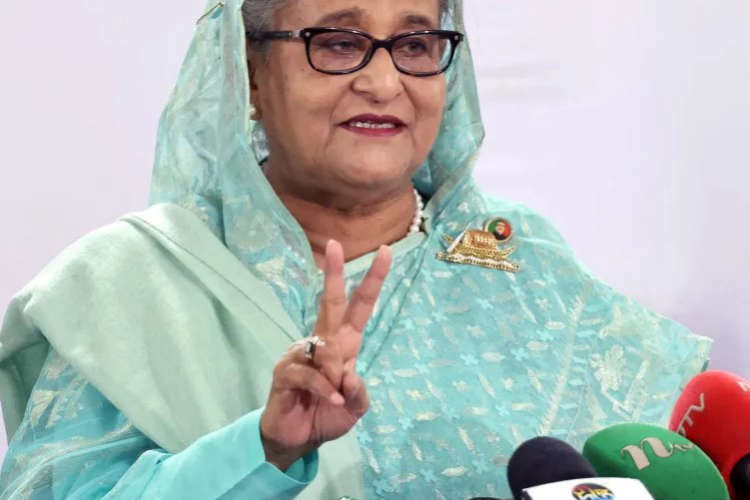 Bangladesh Requests India to Extradite Former PM Sheikh Hasina for Trial in Murder CasesSEO-Friendly Description