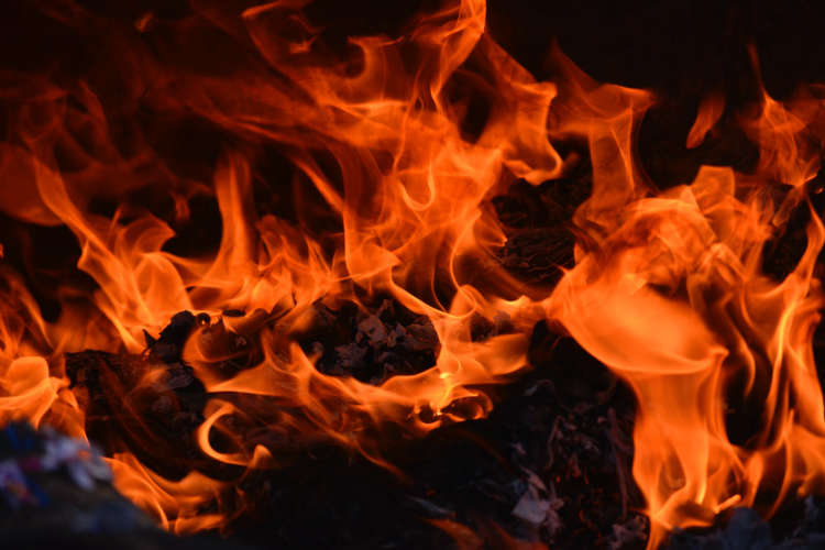 Five people were injured in a house fire at malappuram perumpadappu