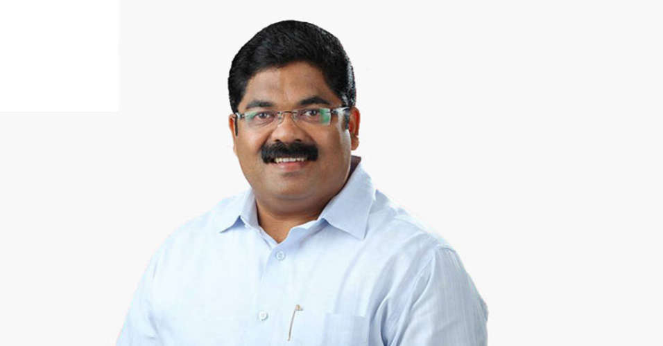 udf-kottayam-district-chairman-saji-manjakadambil-resigns