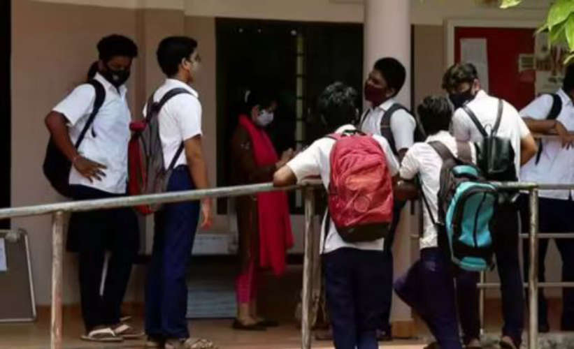 Plus one: More than 100,000 applicants on day one