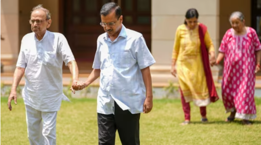 Leave my parents your fight is with me Arvind Kejriwal to PM Modi