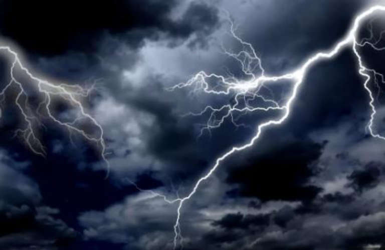 kerala-thunderstorms-latestinfo-today