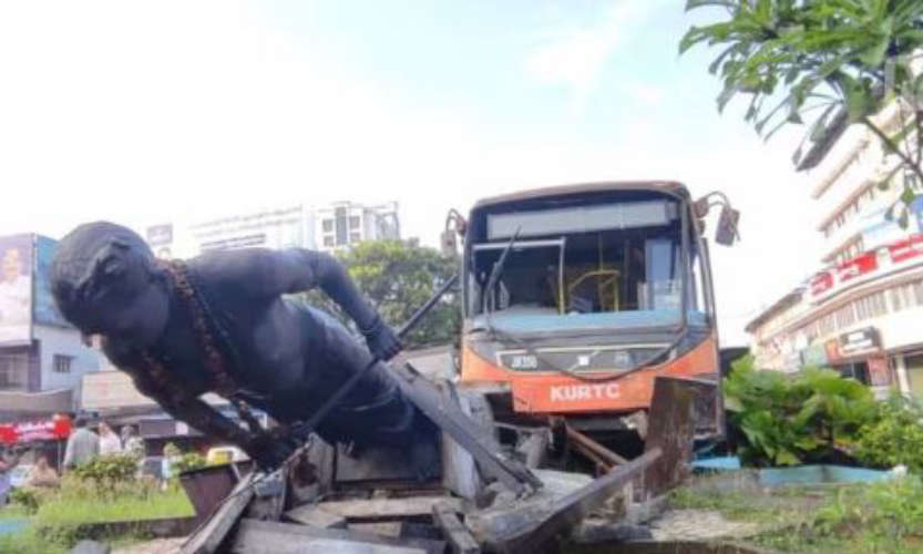 saktan-tampuran-statue-will-be-restored-by-ksrtc-latest info today