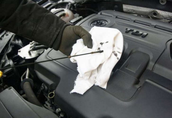 Dubai Police with free car inspection service
