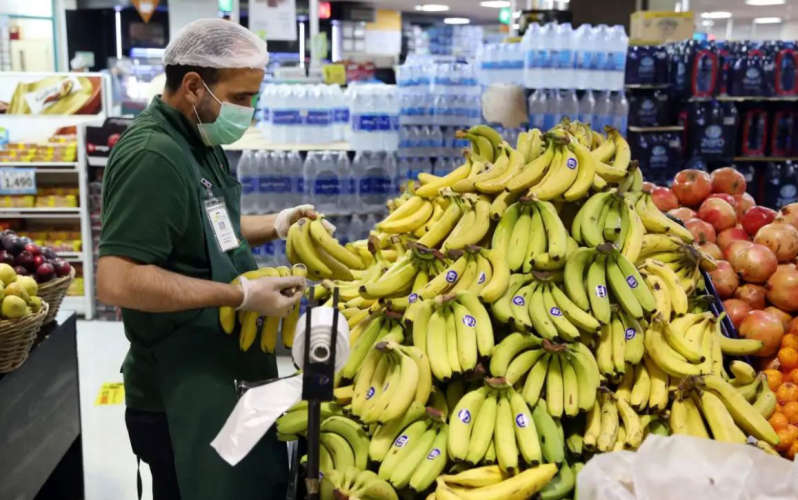Heavy fines in Oman for employing people who are not under their own sponsorship
