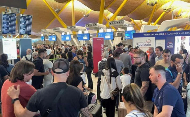 The operations of Saudi airports were also affected, and passengers were advised