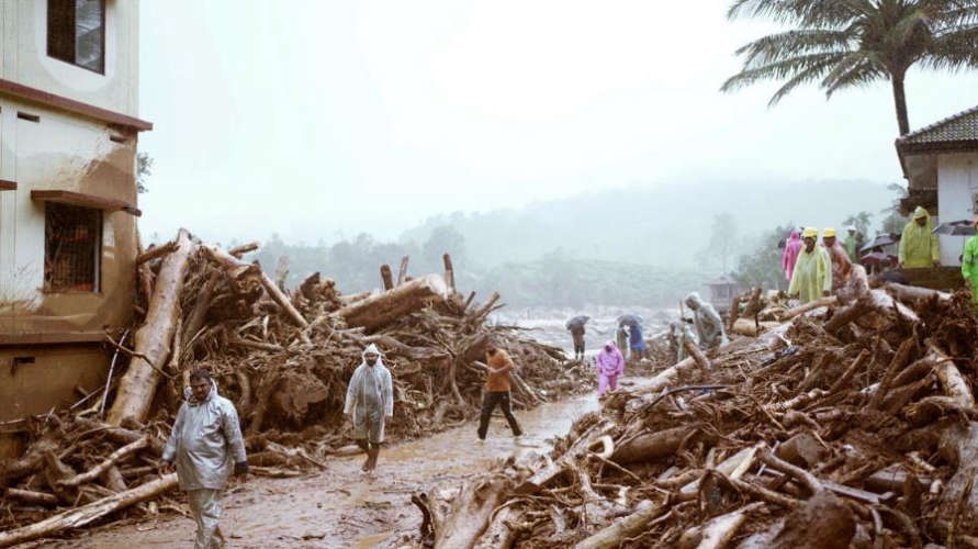 wayanad-landslide-triggers-urgent-rescue-efforts-new-85-foot-bridge-underway