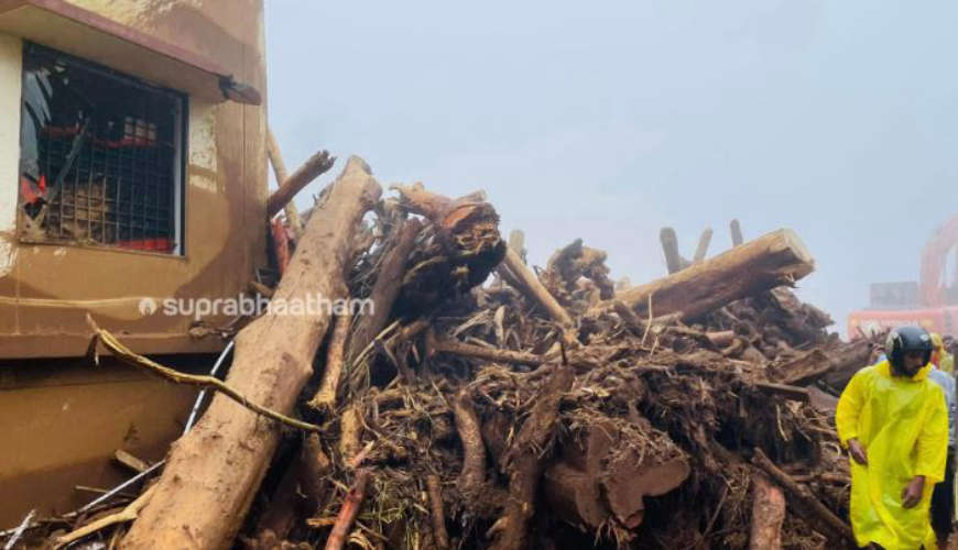 wayanad-mundakkai-landslides-death-toll-rises-240-people-are-missing