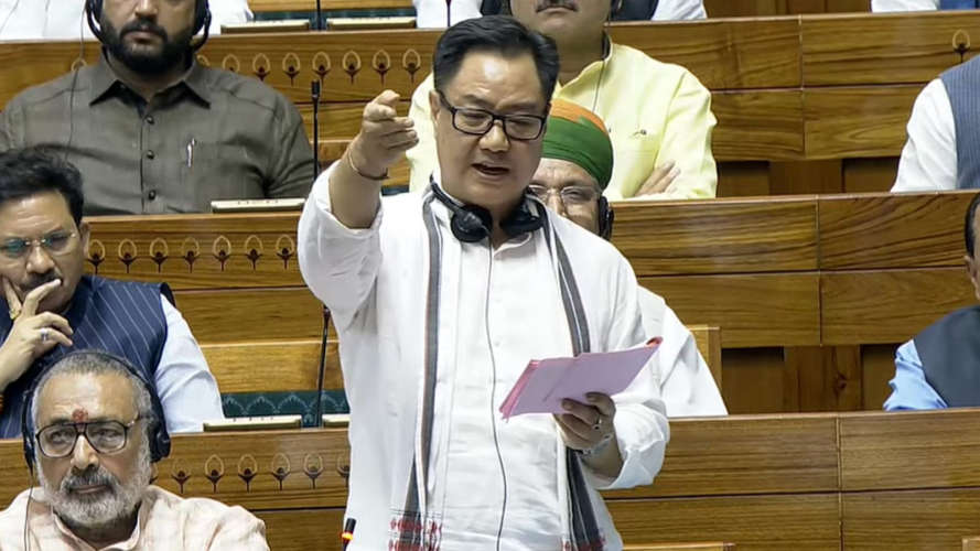 Waqf Bill Sparks Debate in Lok Sabha as Opposition Voices Strong Criticism
