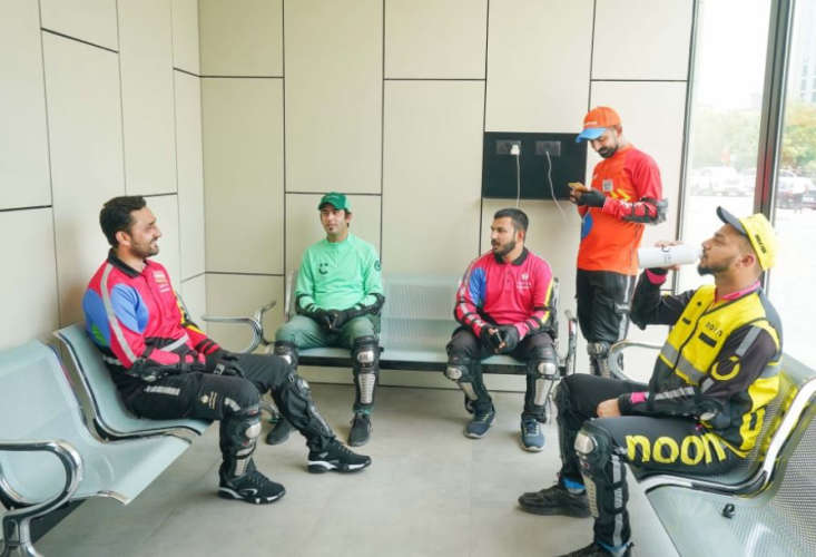 Dubai to build 20 rest centers for employees providing delivery services