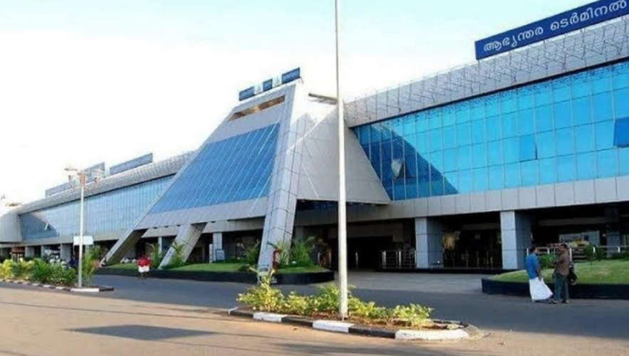 Passengers Protest at Karipur Airport