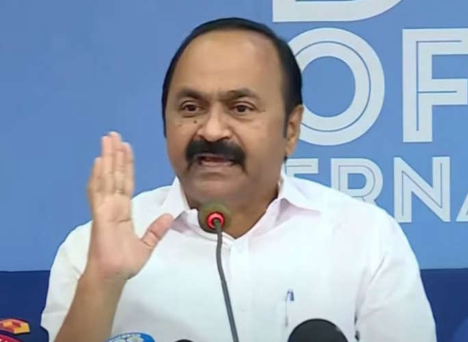 CM Faces Criticism for Protecting ADGP Amid Serious Allegations Malappuram SP Transferred