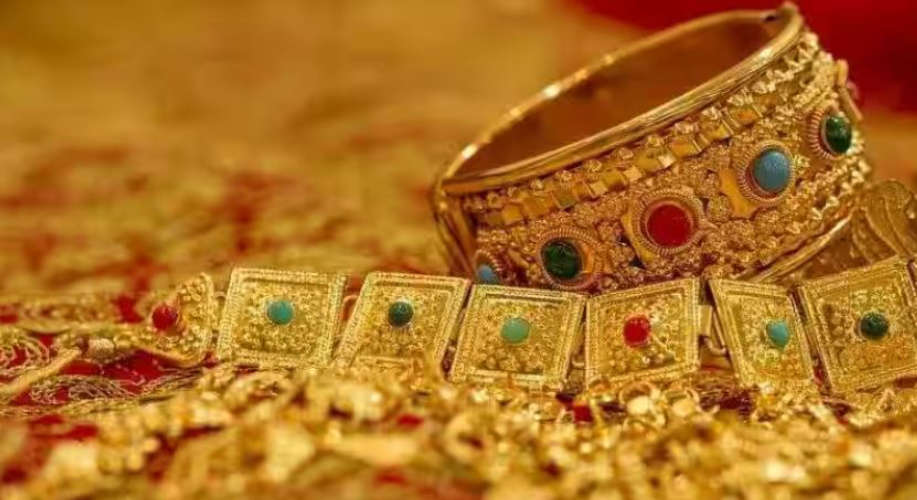 Major Robbery in Kannur Gold Worth 300 Sovereigns and 1 Crore Stolen