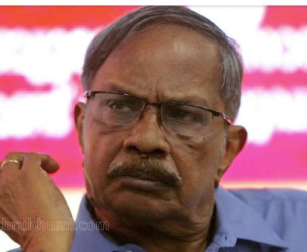 Theft at the house of MT Vasudevan Nair 26 Complaint of loss of power