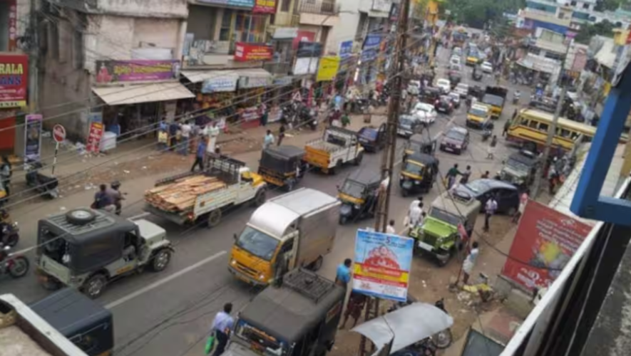 Important move to end traffic jam on MC Road Flyover tender approved at Venjaramood Junction