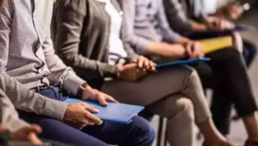 Kuwait Introduces New Job Opportunities for Expats Reinstates One-Year Work Visa
