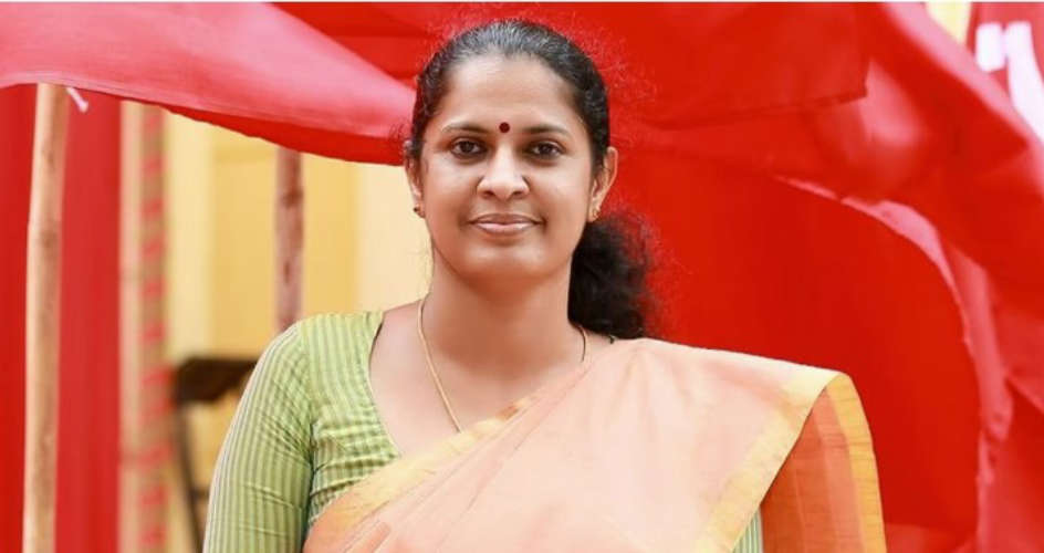 pp-divya-filed-a-complaint-with-the-name-of-the-person-who-made-the-obscene-comment