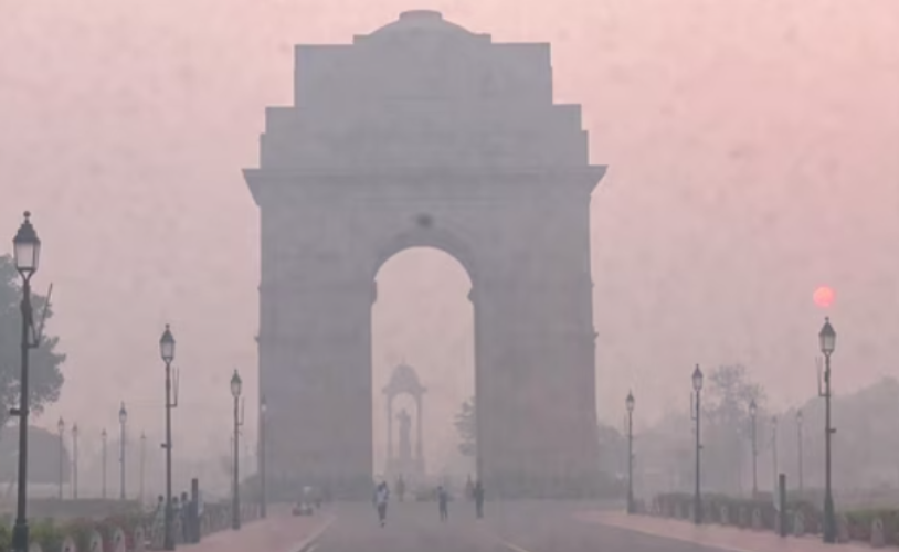 Delhi Faces Severe Air Pollution on Diwali