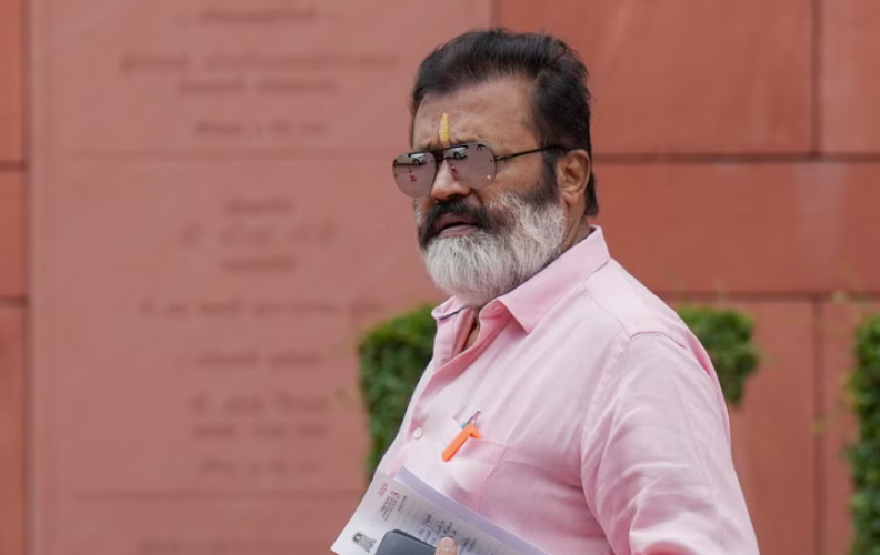 One-dad speech Police complaint against Suresh Gopi