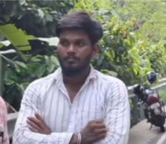 He chased the woman on a scooter and broke the gold necklace Accused in custody