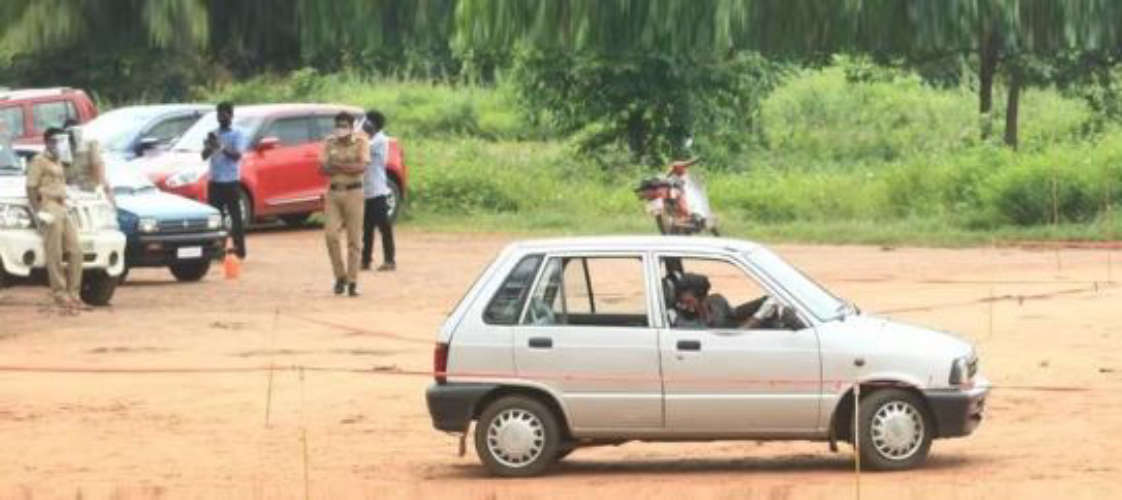 Driving license service charge reduced Department of Motor Vehicles issued an order