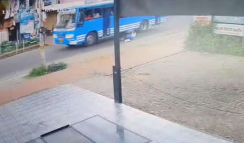 The bus door did not close The woman fell out of the running bus