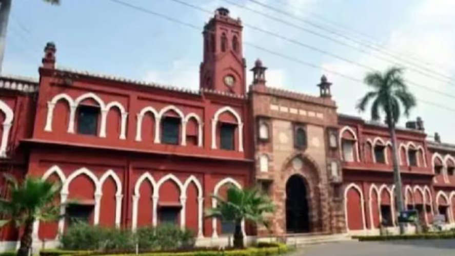 Supreme Court Overrules 1967 Judgement Denying Minority Status To Aligarh Muslim University