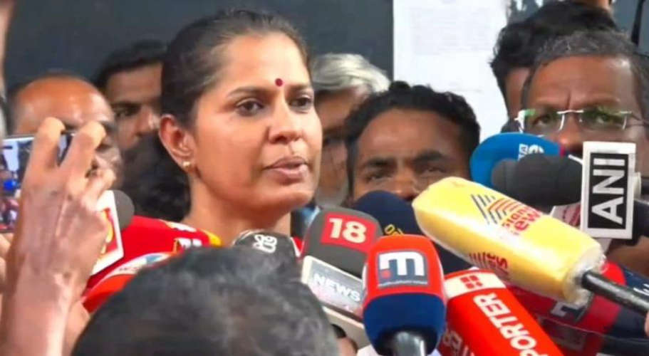 naveen babu death case-p-p-divya-reaction-after-returning-from-jail