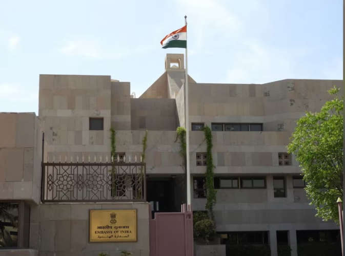 Public Help Desk Closed on Weekends