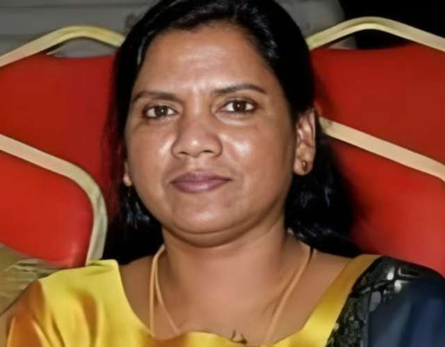 A Malayali home nurse died in a car accident in Kuwait