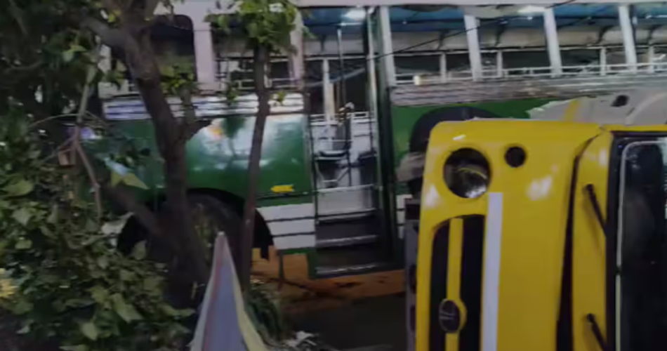 Bus out of control accident on Ernakulam National Highway Two people were injured