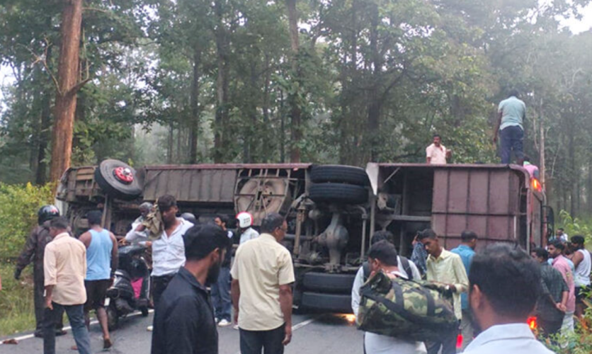 Bus Carrying Sabarimala Pilgrims Overturns in Wayanad Multiple Injured