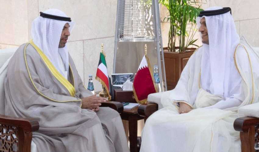 Kuwait Foreign Minister Meets Qatar PM to Strengthen Ties