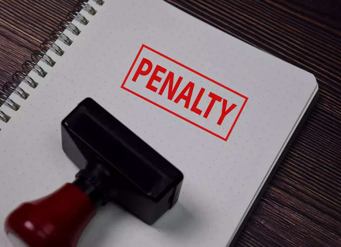 UAE Imposes AED 96000 Fine on Companies Violating Emiratization Rules
