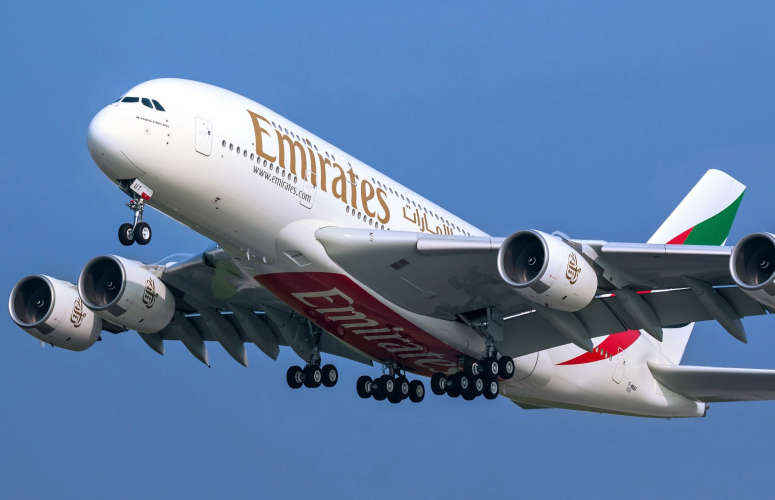 Emirates Airlines Suspends Services to Baghdad and Beirut