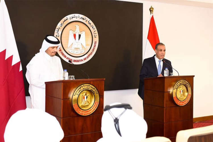 Al-Sisi Qatari Prime Minister discuss Gaza ceasefire