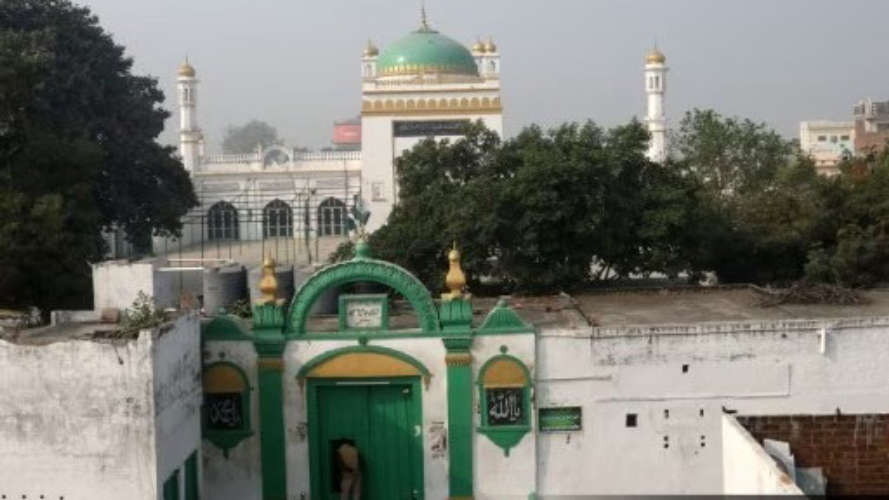 Supreme Court Stops District Court Action in Sambhal Case Advises Petitioners to Approach High Court1