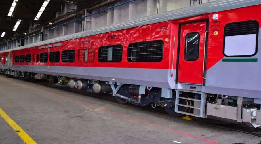 Free Meals for Passengers on Premium Trains Due to Delayed Schedules