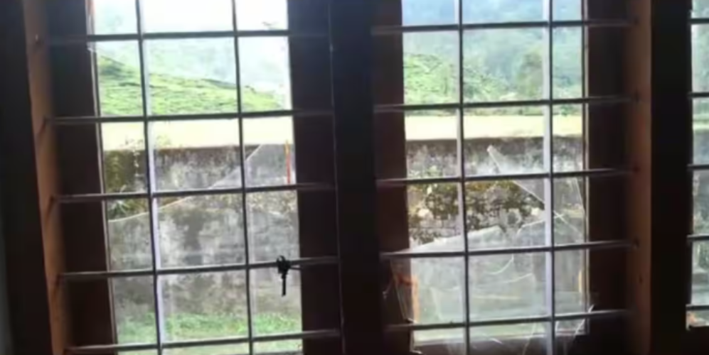 Anti-socials break windows of Anganwadi in Munnar The incident happened on a holiday