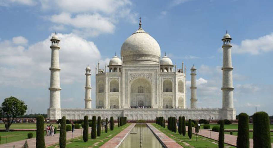 Fake Bomb Threat at Taj Mahal Security Forces Conduct Search No Threat Found