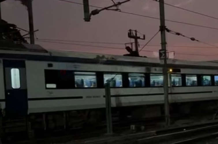 Technical glitch Vande Bharat stranded at Shoranur for over an hour