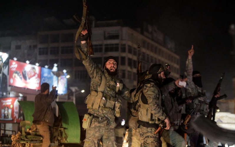 Syrian Rebels Near Homs Vow to Oust Assad