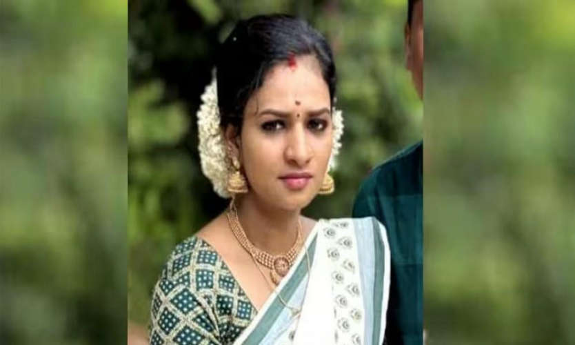 New bride dead in her husbands house Husband in police custody