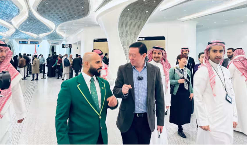 Riyadh Metro Introduces Multilingual Guides for Passenger Assistance