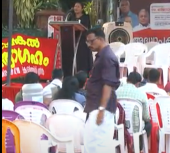 thiruvananthapuram-cpi-secretariat-road-protest