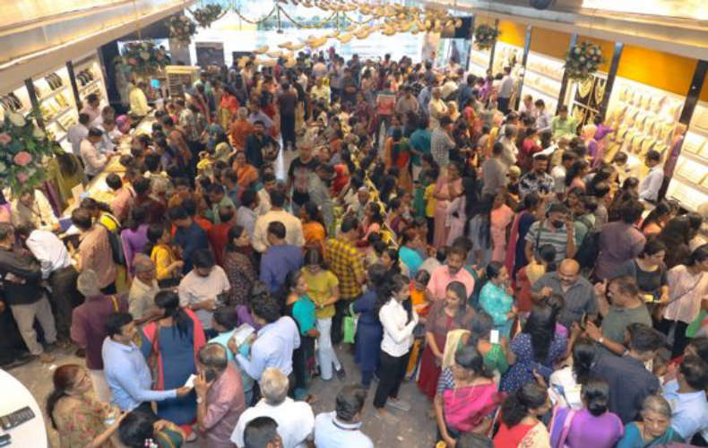 200 crores in a single day - Guinness record for Bhima Jewellery Thiruvananthapuram