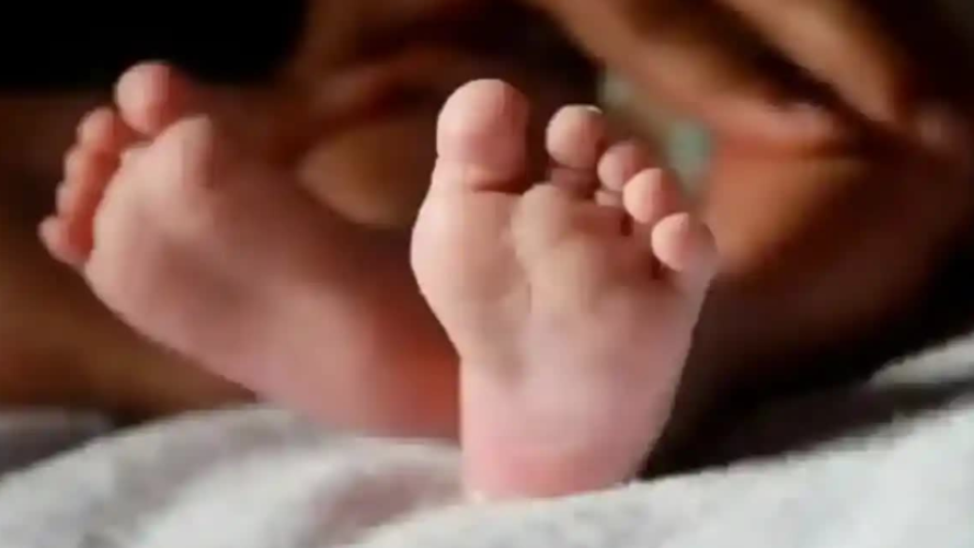 Chalakudy Womans baby dies after labor pains when no one is home