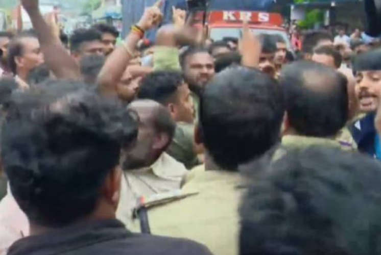 Panayambadam is a place of regular accidents  No more lives should be lost-latest updates 