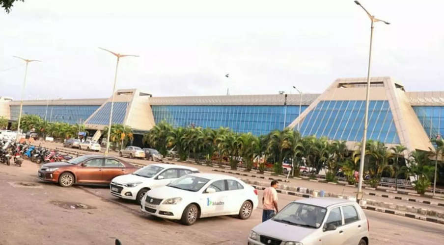 Complaints allege widespread fraud in charging car parking fees at Karipur Airport