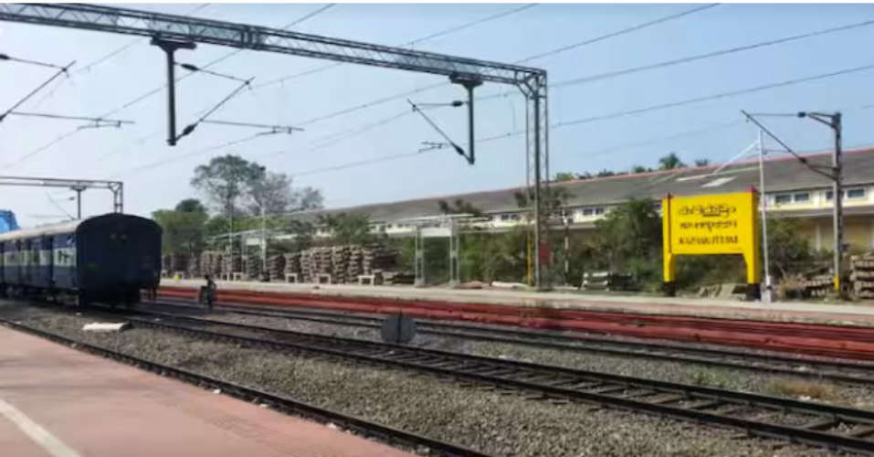 While trying to run into the train the young woman fell under the train and met a tragic end